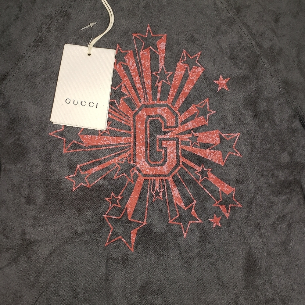 Gucci Gray Kids Tee with Red Graphic - Picture 3 of 9